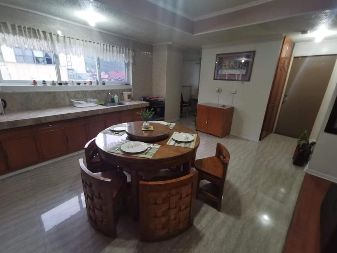 Comfy Dwelling Appartement Baguio City Buitenkant foto